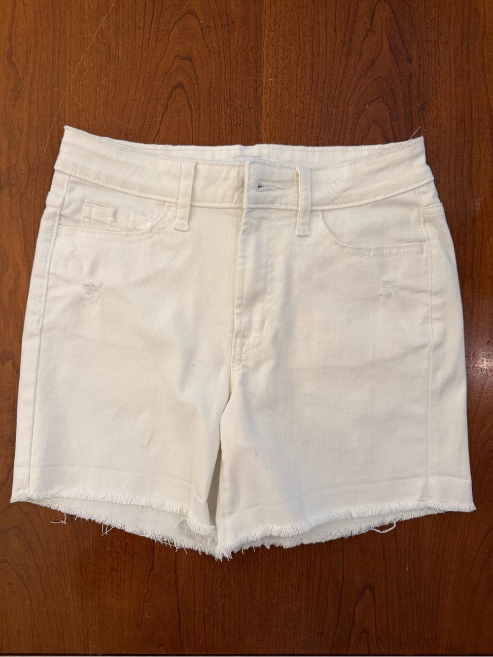Zenana Outfitters White High-Rise Raw Hem Denim Shorts - Picture 6 of 7